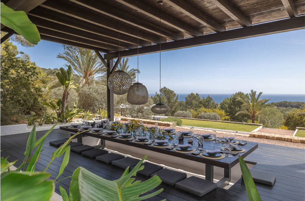 Outdoor Dining Day – E